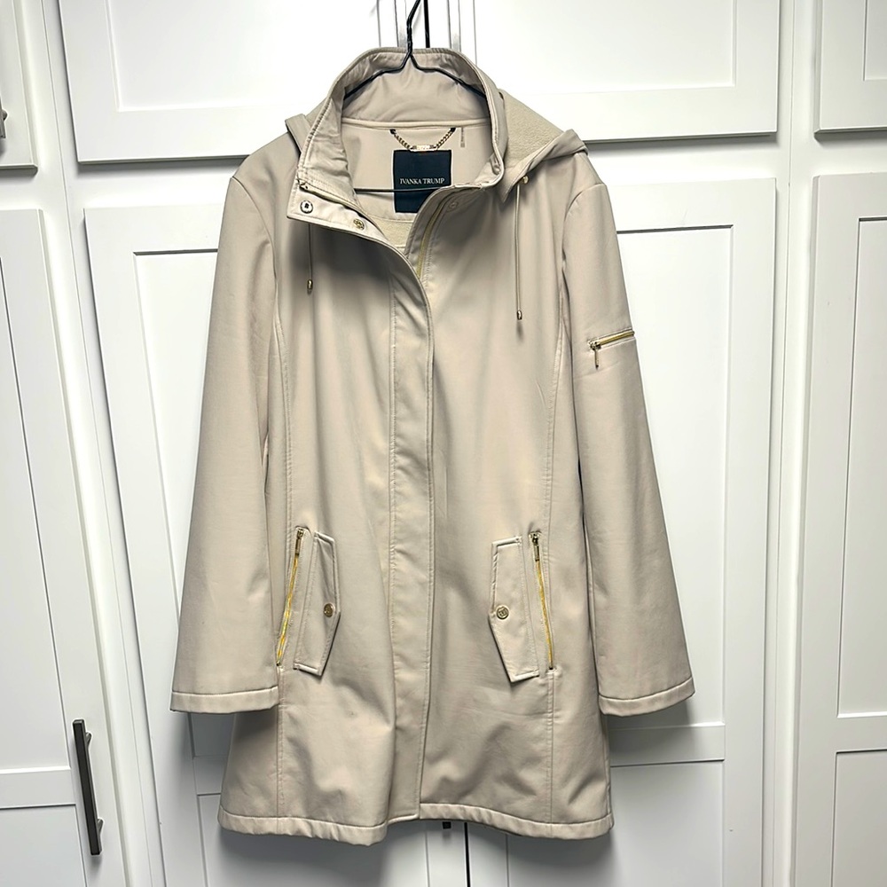 Ivanka Trump-Beige, Hooded, Fleece/Lined Women’s Jacket, 100% Polyester-Sz XL